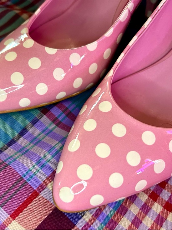 Jeffrey Campbell Veronique Pink, White Polka Dot Patent Leather Pumps, Size 6.5 - Picture 5 of 13